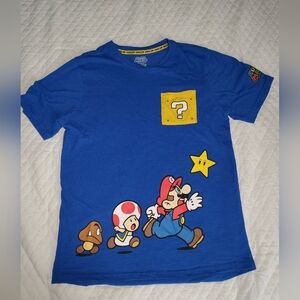 Super Mario graphic tee